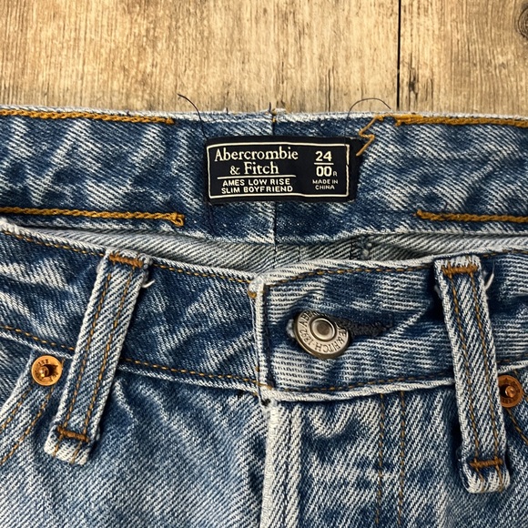 Abercrombie & Fitch Distressed Crop Jeans Size:00/24 - Picture 6 of 6